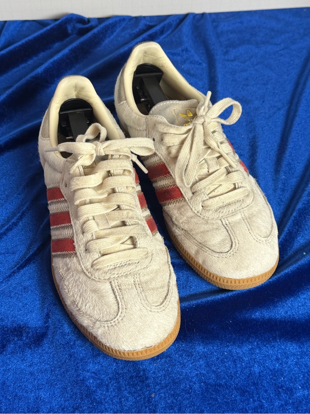 adidas Samba OG
Pony Hair Wonder Beige Better Scarlet